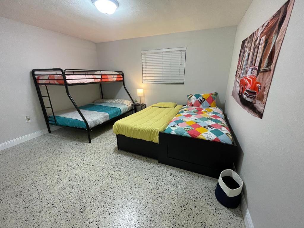 Apartamento Sleeps 8, Havana Nights In Miami
